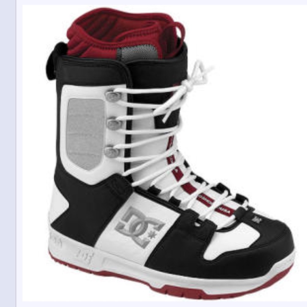 NEW DC Cougar Mens snowboard boots red and balck